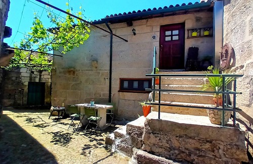 Lindoso Casa | Homerez - Bonita casa para 4 pers. con terraza en Lindoso