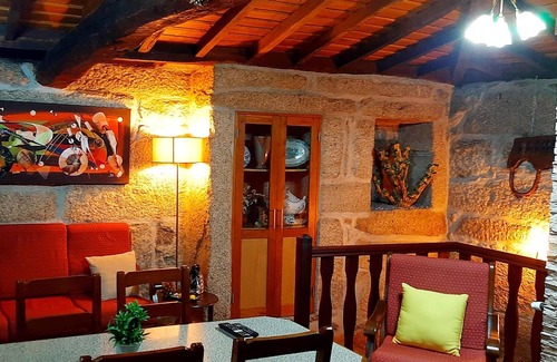 Lindoso Casa | Homerez - Bonita casa para 4 pers. con terraza en Lindoso