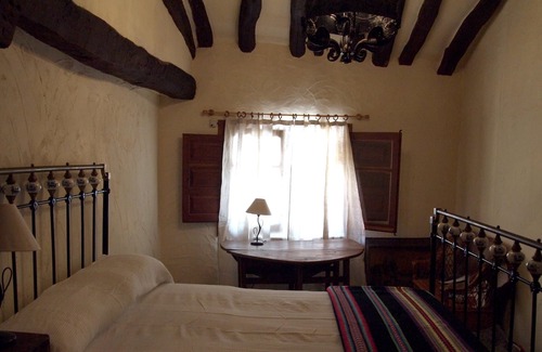 Villasur de Herreros Casa | Homerez - Big house for 12 ppl. with terrace at Villasur de Herreros