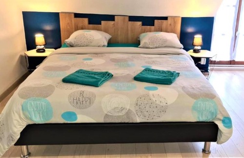 Mosnes Casa | Homerez - Casa para 15 pers. con piscina, jacuzzi, spa y jardín en Mosnes