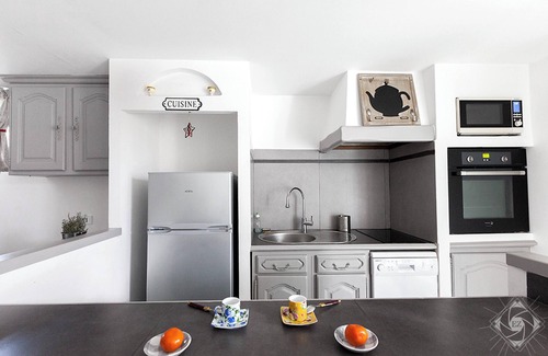 Voreppe Apartamento | Homerez - Apartamento luminoso en Voreppe, 43 m² con piscina