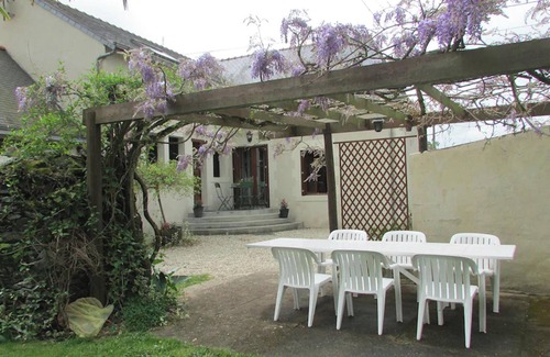 Denee Casa | Homerez - Encantadora Casa Familiar en Denée con Jardín y Ocio