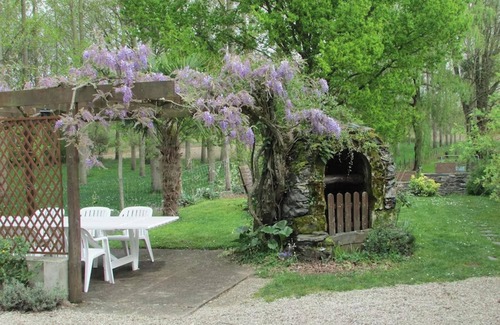 Denee Casa | Homerez - Encantadora Casa Familiar en Denée con Jardín y Ocio