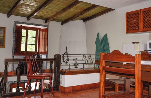 Sao Joao Batista Casa | Homerez - Casa encantadora en Porto de Mós con piscina compartida