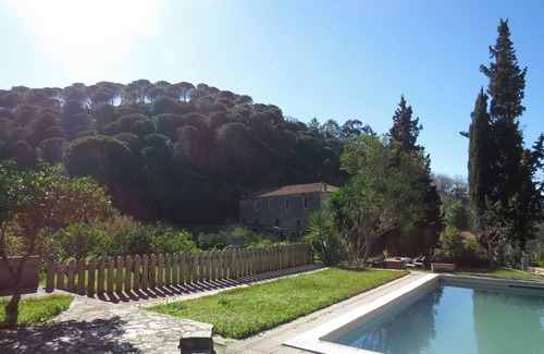 Sao Joao Batista Casa | Homerez - Casa encantadora en Porto de Mós con piscina compartida