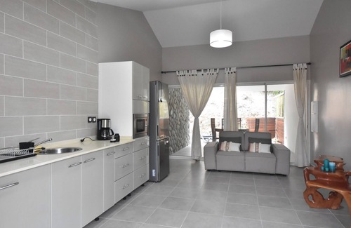 Sainte-Anne Casa | Homerez - Casa encantadora en Sainte-Anne con spa