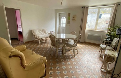 Audignies Casa | Homerez - Casa acogedora en Audignies con estacionamiento privado