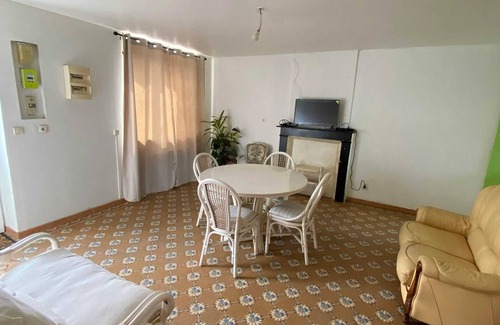 Audignies Casa | Homerez - Casa acogedora en Audignies con estacionamiento privado
