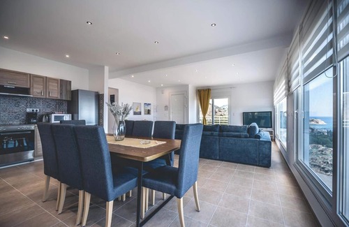 Stegna Casa | Homerez - Casa encantadora en Rodas con jacuzzi y vistas al mar