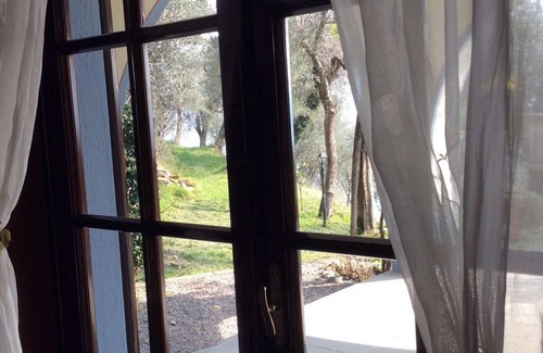 Gargnano Casa | Homerez - Casa Encantadora en Gargnano con Piscina Privada
