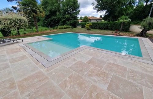 Riberac Villa | Homerez - Villa encantadora en Ribérac con piscina privada
