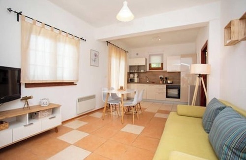 Ripenda Verbanci Villa | Homerez - Villa cerca del mar.
