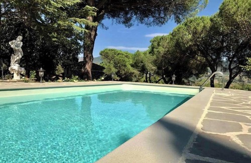 Pieve al Bagnoro Villa | Homerez - Encantadora Villa en Arezzo con Piscina Privada y Jardín