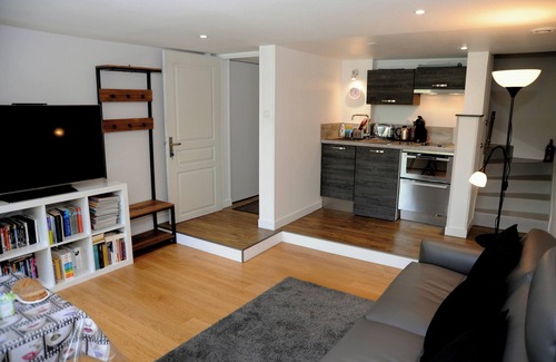 Cognac Apartamento | Homerez - Apartamento contemporáneo en Cognac