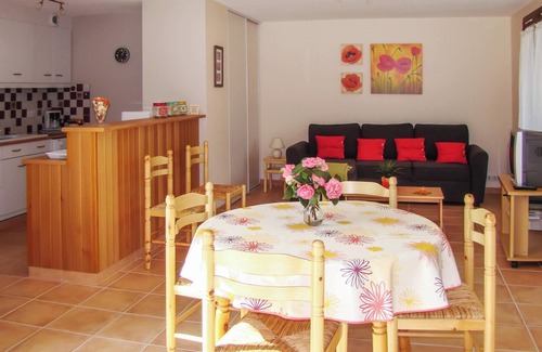 Fayet Apartamento | Homerez - Apartamento acogedor en Fayet con vistas, 55m²