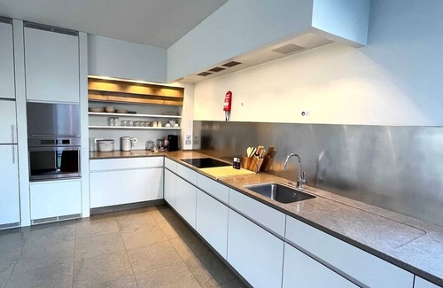 Vilvoorde Casa | Homerez - Cosy house in Vilvoorde with jacuzzi and spa
