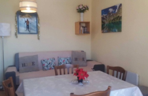 Ignaux Apartamento | Homerez - Apartamento en Ignaux