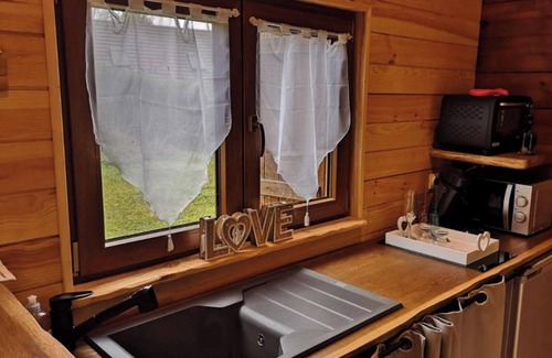 Louatre Chalet De Esquí | Homerez - Acogedor Chalet en Louâtre con Piscina Compartida