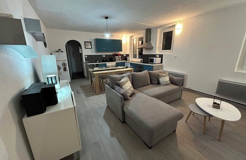 Luzenac Apartamento | Homerez - Apto. Luzenac con parking