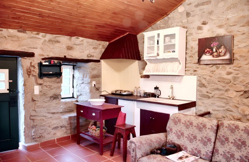 Fundao Casa | Homerez - Acogedora Casa con Jardín y Terraza