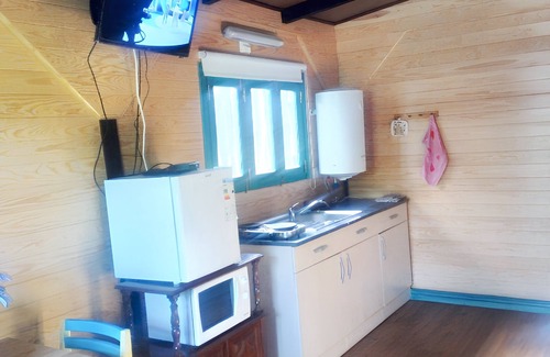 Carvalhal Benfeito Casa | Homerez - Casa acogedora con piscina en Carreiras, 25m²
