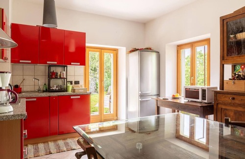 Montecrestese Casa | Homerez - Cozy House in Montecrestese - Mountain View