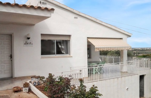 Benicarlo Villa | Homerez - Elegante villa en Benicarló con piscina privada
