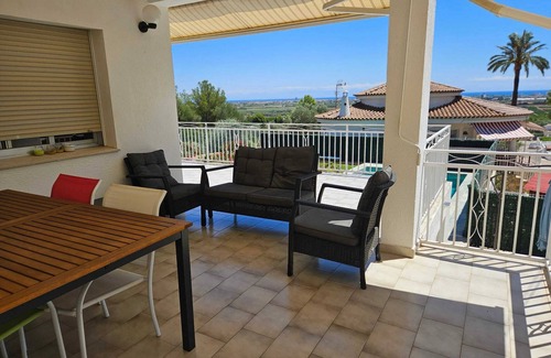 Benicarlo Villa | Homerez - Elegante villa en Benicarló con piscina privada