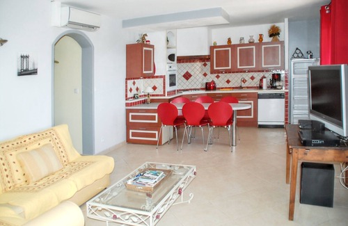 Callas Villa | Homerez - Elegante Villa en Callas con Piscina Privada