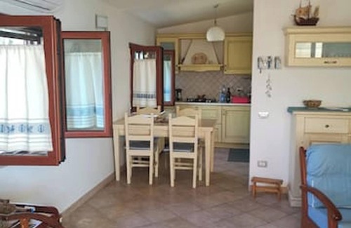 Santa Maria del Mare Villa | Homerez - Villa elegante en Magomadas con vista al mar