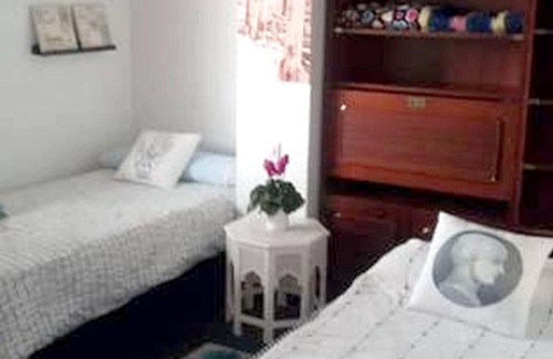 El Ensanche Zona Nuova Apartamento | Homerez - Beautiful apartement for 4 ppl. with terrace at Santiago de Compostela