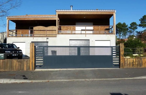 Les Mathes Casa | Homerez - Casa familiar en Les Mathes con jardín y sauna