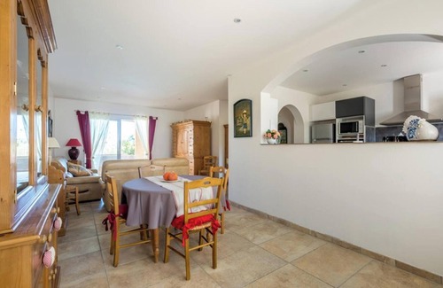 Montesquieu-des-Alberes Casa | Homerez - Casa con piscina en Montesquieu-des-Albères