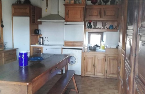Saint-Constant-Fournoules Casa | Homerez - Casa St Constant Fournoules