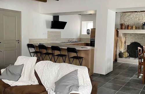 Les Riceys Casa | Homerez - Casa acogedora en Les Riceys con patio privado