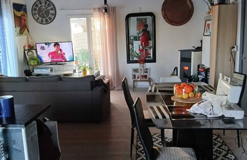 Comps-la-Grand-Ville Casa | Homerez - Casa en Comps-la-Grand-Ville