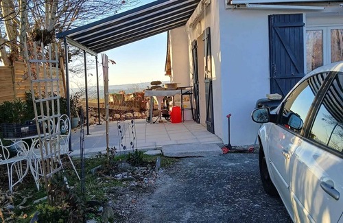Comps-la-Grand-Ville Casa | Homerez - Casa en Comps-la-Grand-Ville