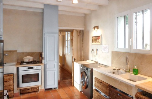 Pernes-les-Fontaines Casa | Homerez - Casa en Pernes-les-Fontaines