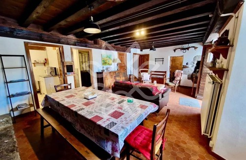 Cubelles Casa | Homerez - Casa Cubelles con jardín
