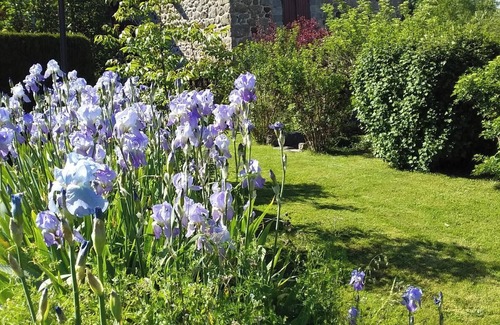 Cubelles Casa | Homerez - Casa Cubelles con jardín
