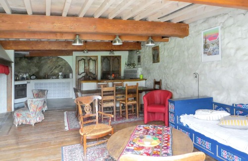 Comus Casa | Homerez - Casa en Comus - vista montaña