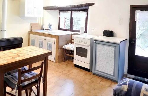 Dompnac Casa | Homerez - Casa en Dompnac, vista a la montaña