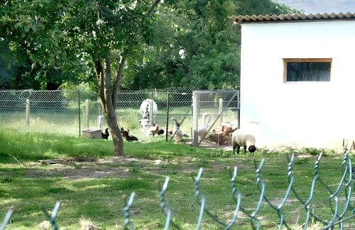 Avesnes-en-Val Casa | Homerez - House in Avesnes-en-Val