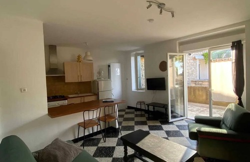 Orgnac-l'Aven Casa | Homerez - Casa en Orgnac-l'Aven