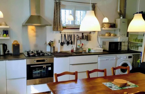 Martisserre Casa | Homerez - Casa encantadora en Martisserre con jardín privado y chimenea