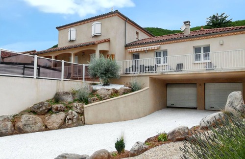 Nant Casa | Homerez - Casa en Nant con piscina