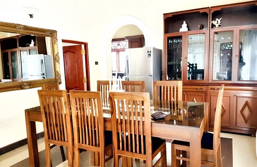 Negombo Casa | Homerez - Casa en Negombo con jardín