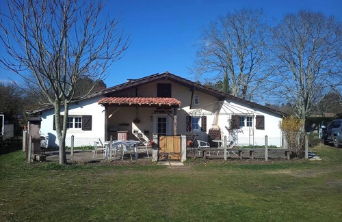 Pouydesseaux Casa | Homerez - Casa en Pouydesseaux