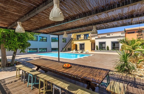 Olhao Casa | Homerez - House in Quelfes, sea view