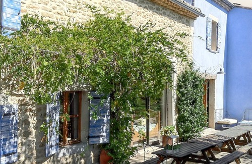 Richerenches Villa | Homerez - Gran villa con piscina en Richerenches